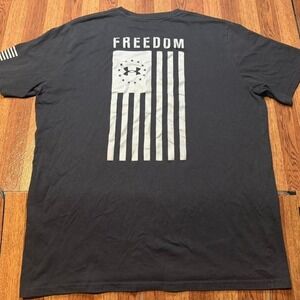 Under Armour Black USA Freedom Heat Tech Retro Sportswear Train Shirt XL